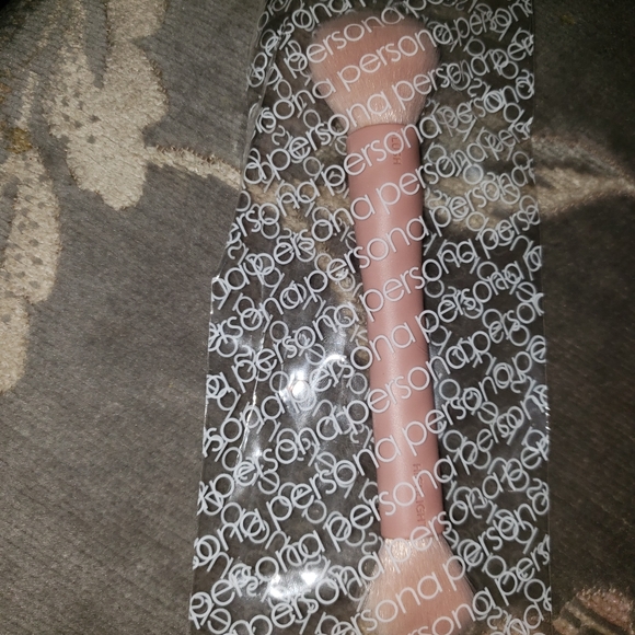 7/22 host pick💞 Persona cosmetics/Powerbrush - Picture 2 of 2